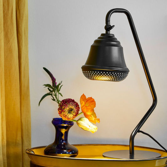 Bellis Table