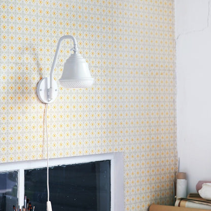Bellis Wall