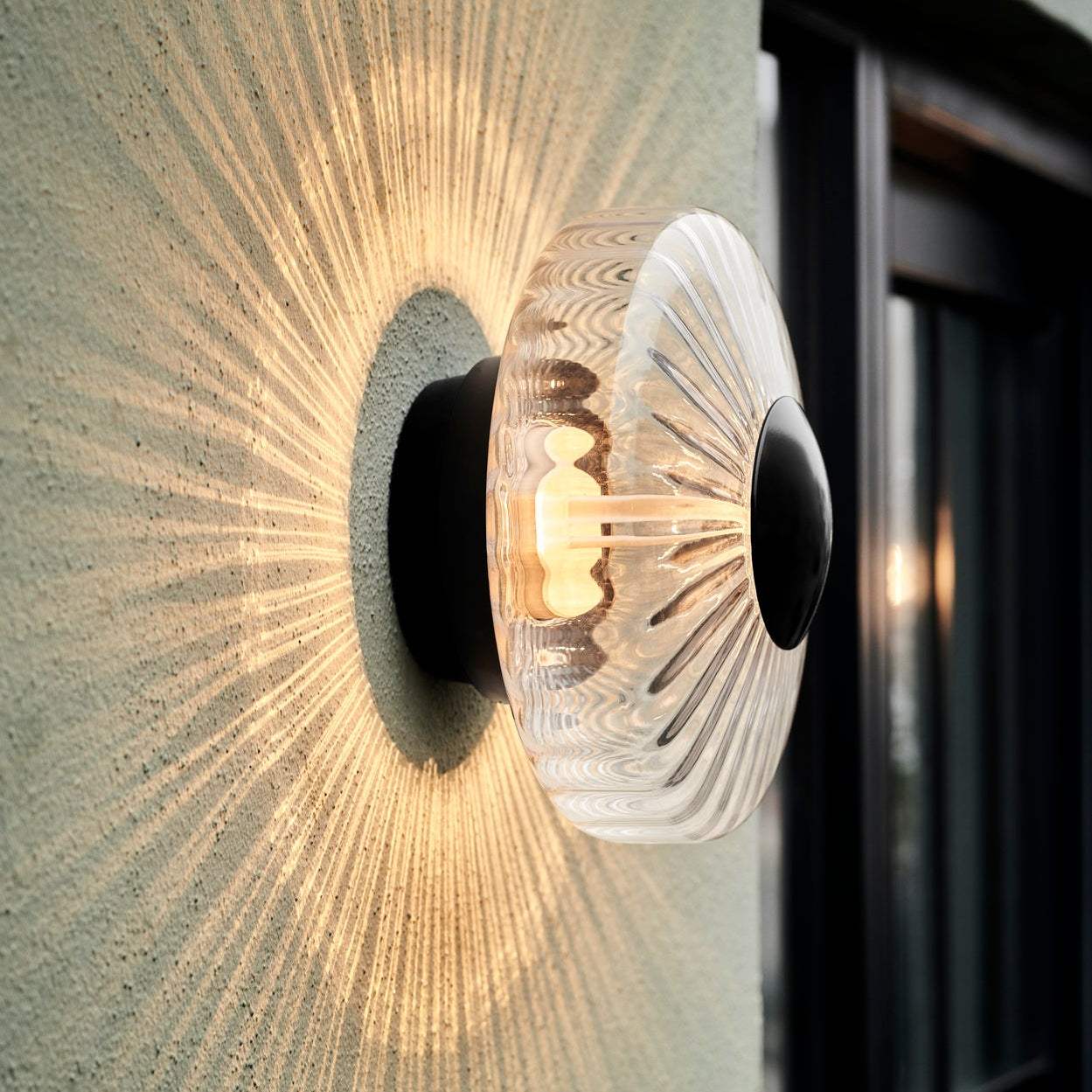 New Wave Optic Wall Outdoor