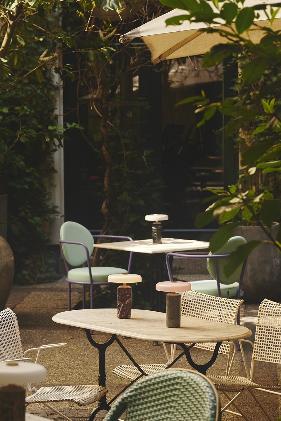 Design by Us 23.05.09 Trip coco hotel19241 cropped copy